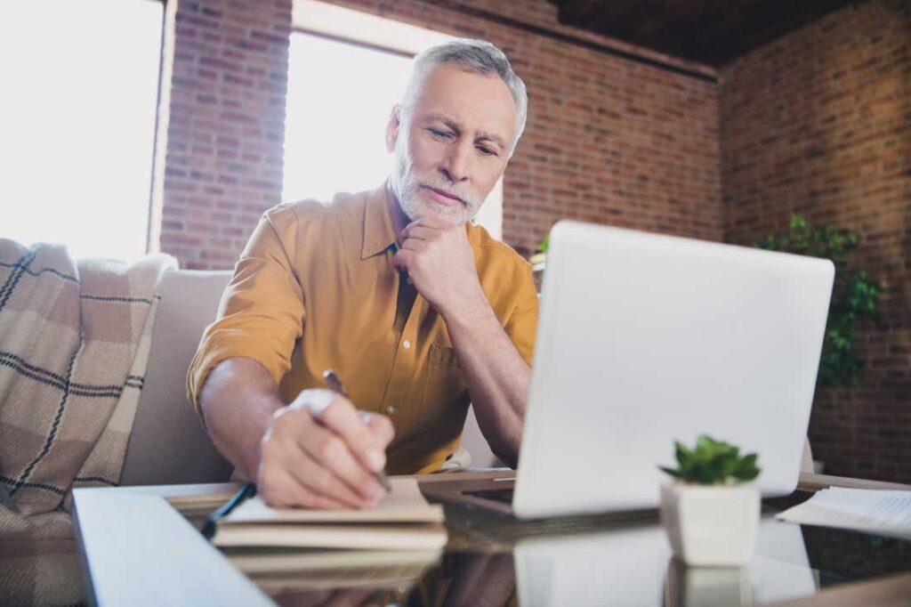 man using method of loci to remember things