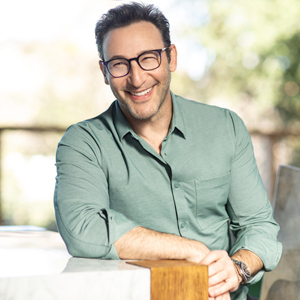 Simon Sinek. Modern day leaders in personal growth